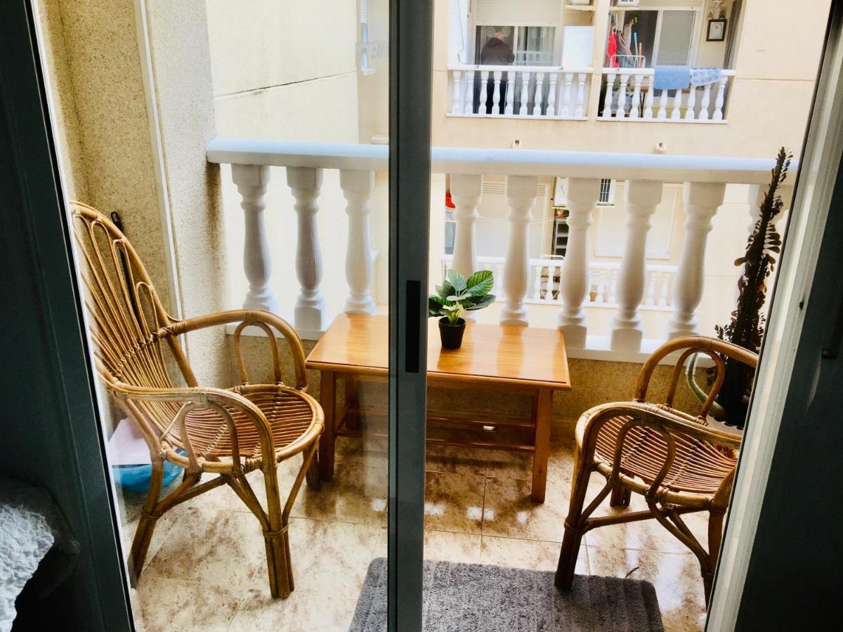 Apartamento Compartido - Solo El Dormitorio Es Privado Torrevieja Zewnętrze zdjęcie